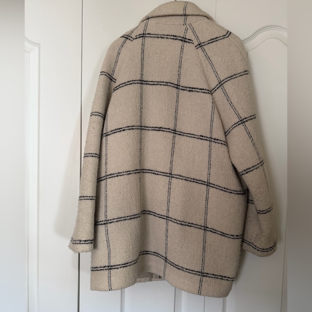 Banana Republic Bouclé Cocoon Wool Oversized Pea Coat in Windowpane Check - Picture 5 of 9